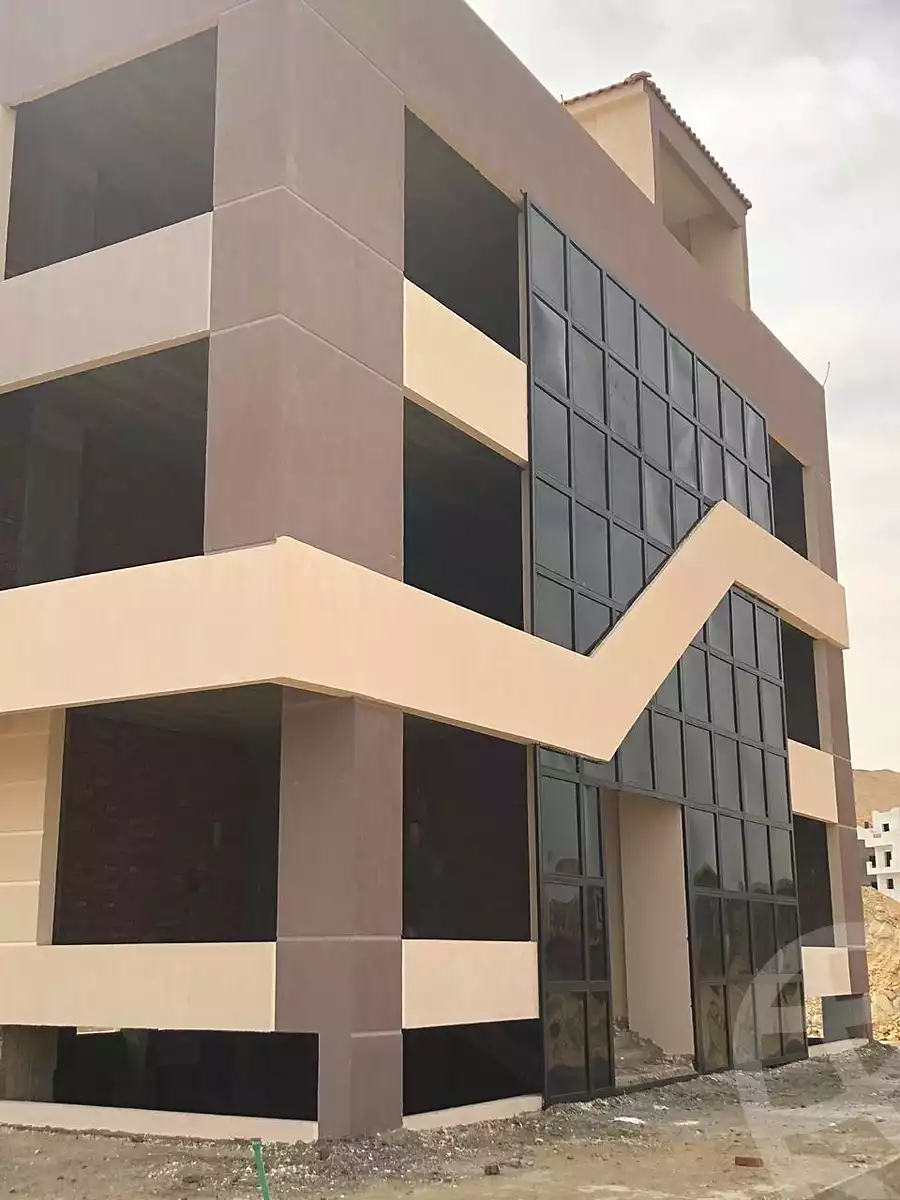 https://aqarmap.com.eg/ar/listing/6986667-for-sale-cairo-6th-of-october-el-wahatt-road