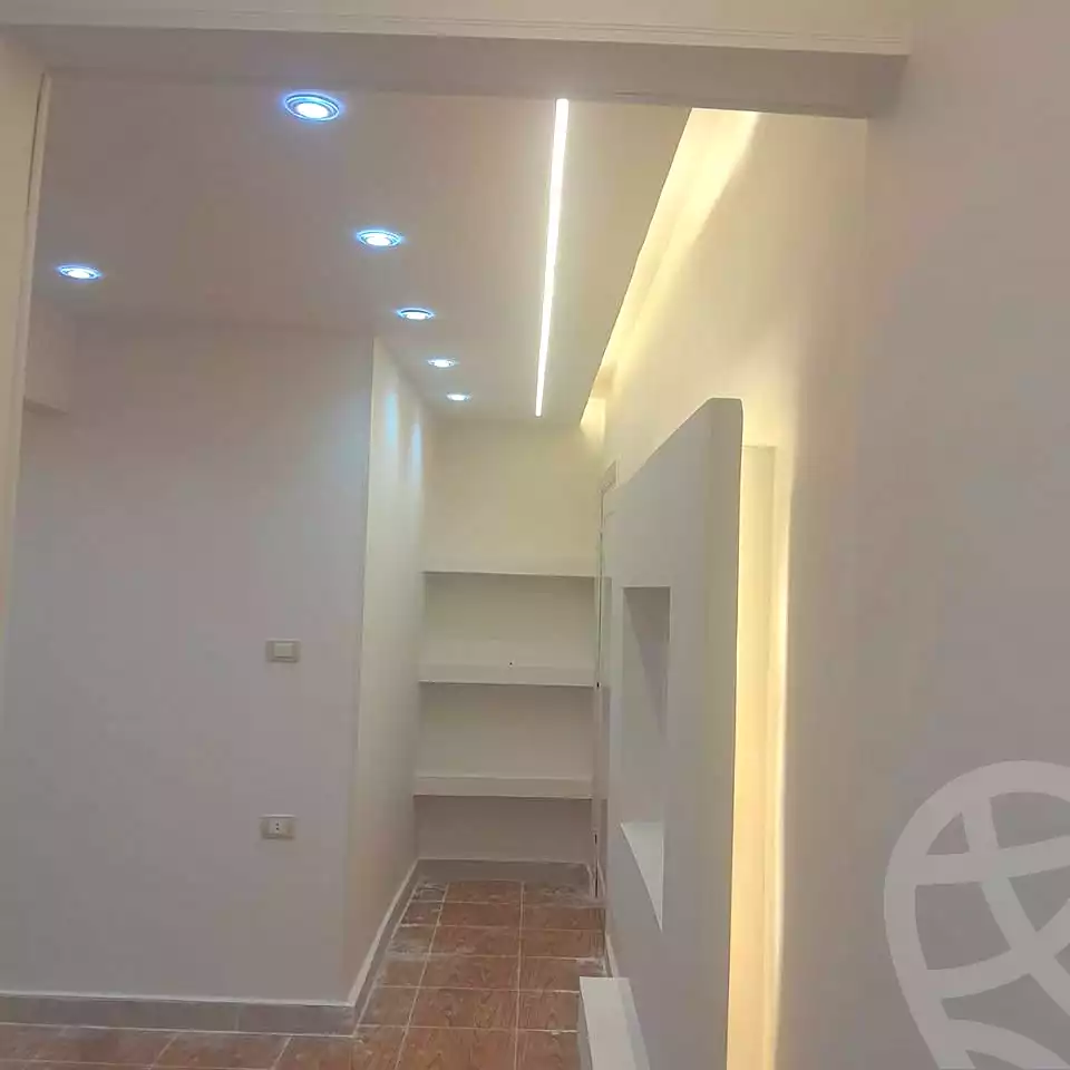 https://aqarmap.com.eg/ar/listing/6986831-for-sale-alexandria-al-agamy-lbytsh-bianchiii-el-arbaeen-st