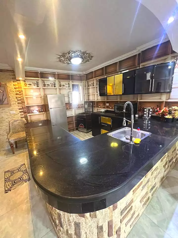 https://aqarmap.com.eg/ar/listing/6986979-for-sale-alexandria-al-agamy-lbytsh-bianchiii