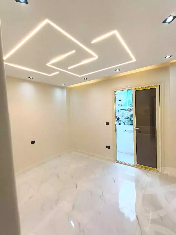 https://aqarmap.com.eg/ar/listing/6987022-for-sale-alexandria-camp-cesar-omar-lotfy-st