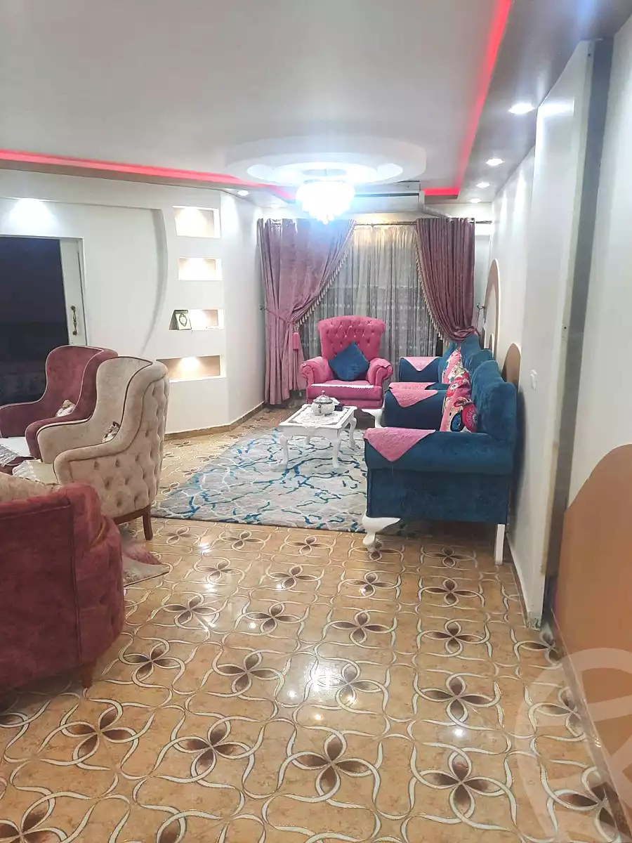 https://aqarmap.com.eg/en/listing/6987131-for-sale-alexandria-el-montazah-el-malek-st