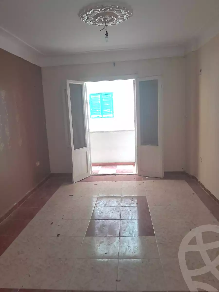 https://aqarmap.com.eg/ar/listing/6987380-for-sale-alexandria-al-agamy-el-hanouvel-el-salam-st
