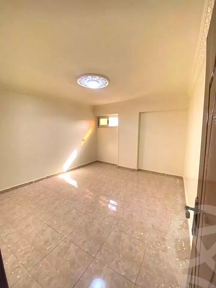 https://aqarmap.com.eg/ar/listing/6987404-for-sale-alexandria-al-agamy-lbytsh-belia-st