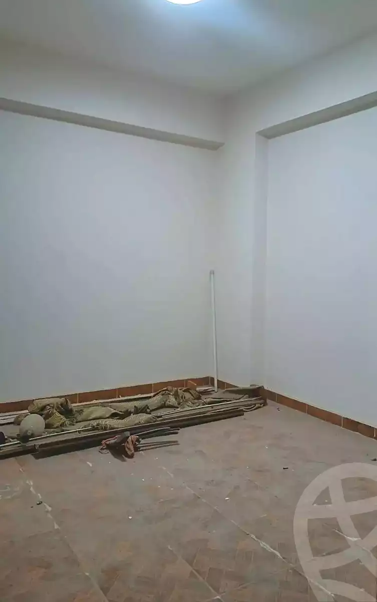 https://aqarmap.com.eg/ar/listing/6987548-for-sale-cairo-el-haram-el-lebeny-soltan-khattab-st