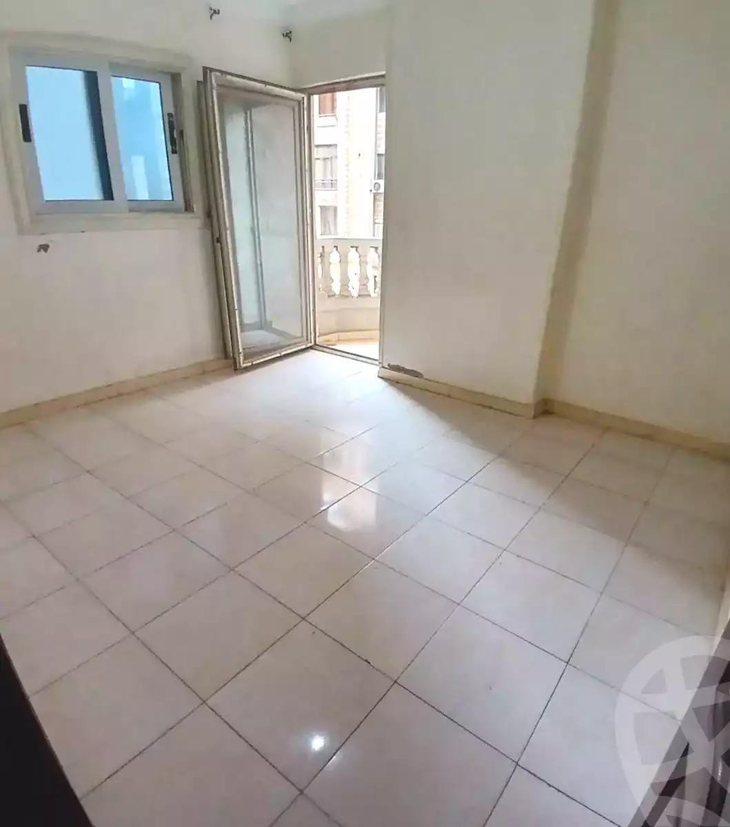 https://aqarmap.com.eg/ar/listing/6988422-for-rent-alexandria-el-asafra-l-sfr-bhry-el-geish-rd