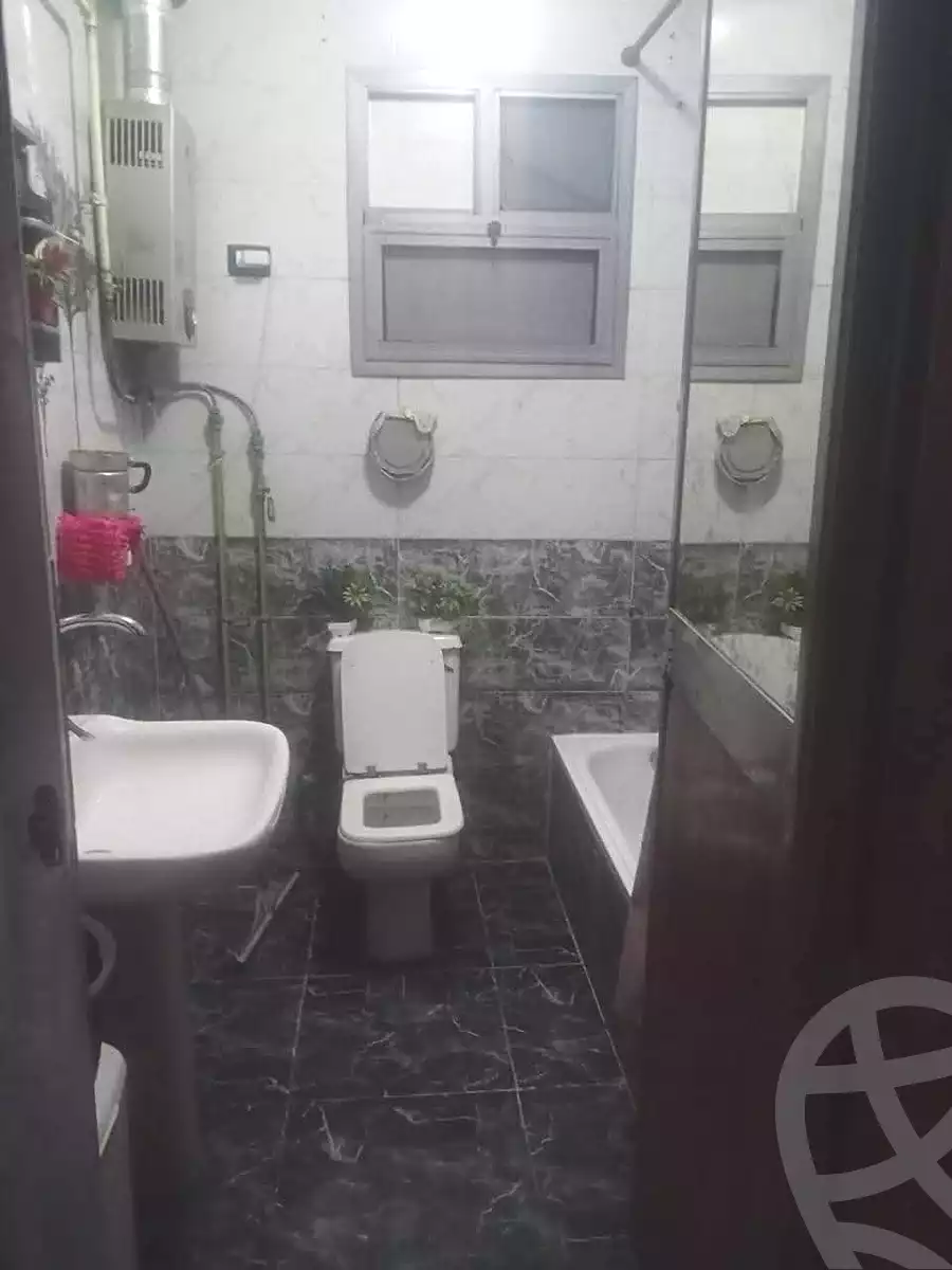 https://aqarmap.com.eg/en/listing/6988683-for-sale-cairo-helwan-mnshy-yn-hlwn-rael-st