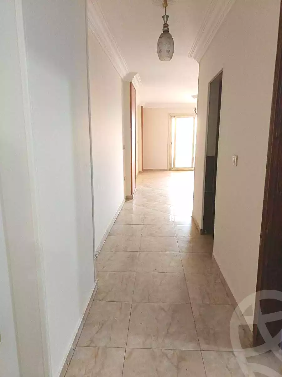 https://aqarmap.com.eg/ar/listing/6989011-for-rent-cairo-ain-shams-jsr-lswys