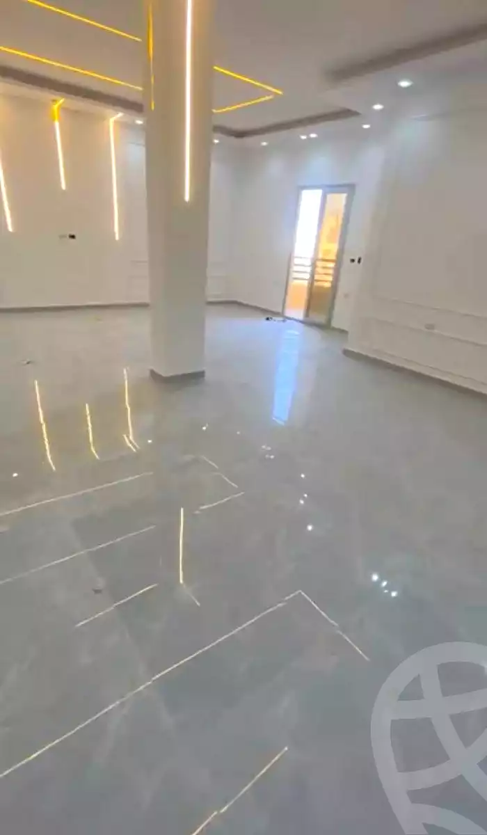https://aqarmap.com.eg/ar/listing/6989108-for-sale-cairo-el-shorouk-lhy-lwl-grb-neighbourhood-2