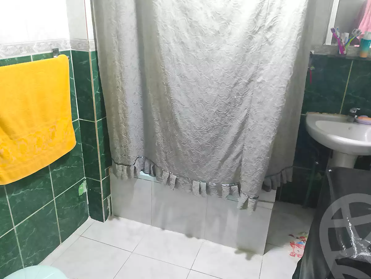 https://aqarmap.com.eg/ar/listing/6989261-for-sale-cairo-downtown-abdeen-mostafa-abd-el-razik-st