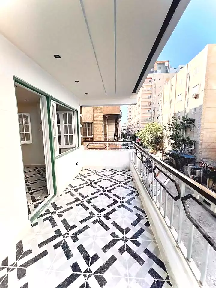 https://aqarmap.com.eg/ar/listing/6989354-for-sale-alexandria-al-agamy-shataa-el-nakheel