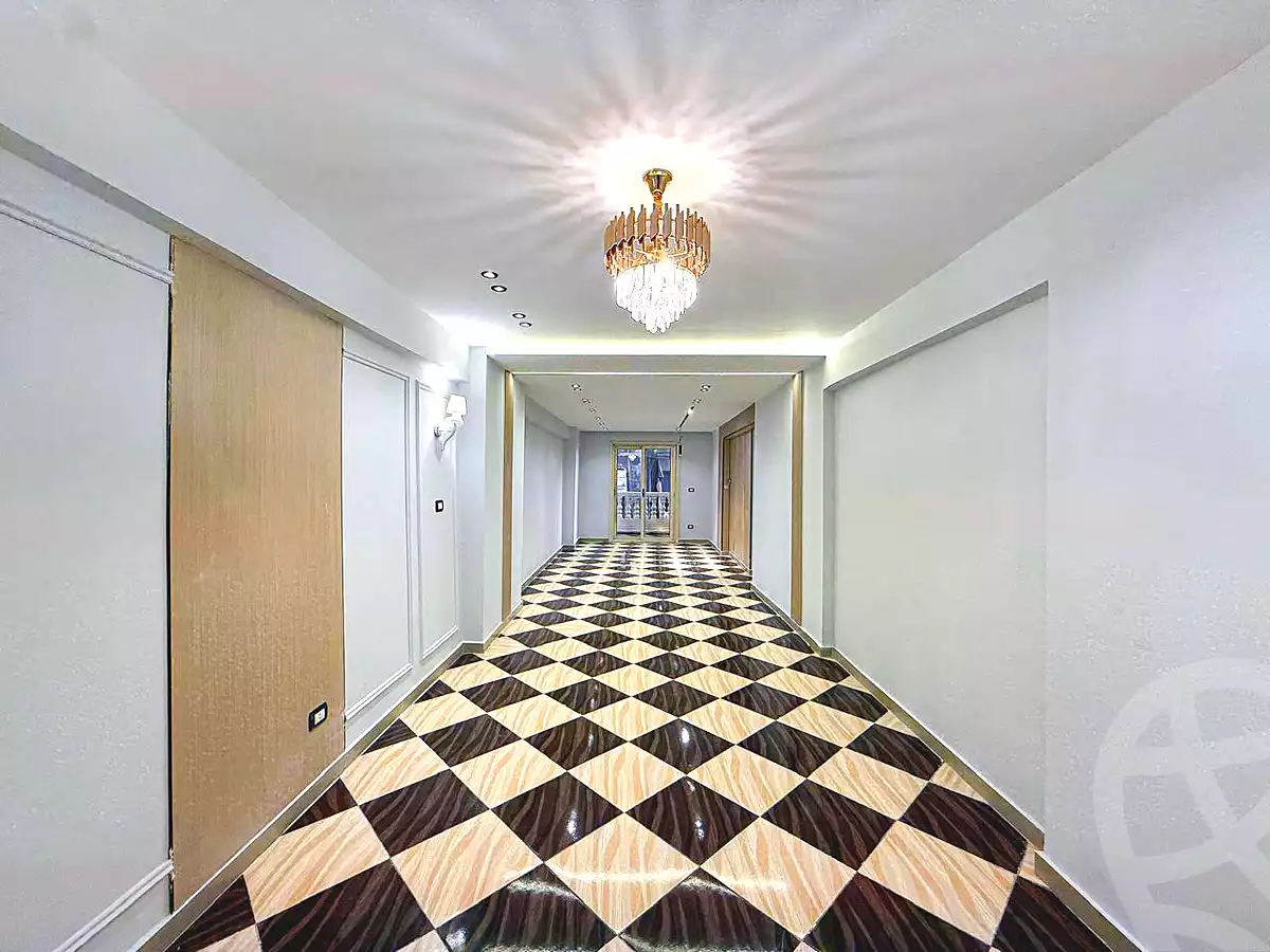 https://aqarmap.com.eg/ar/listing/6989414-for-sale-alexandria-sydy-bshr-sydy-bshr-bhry-shr-khld-bn-lwlyd