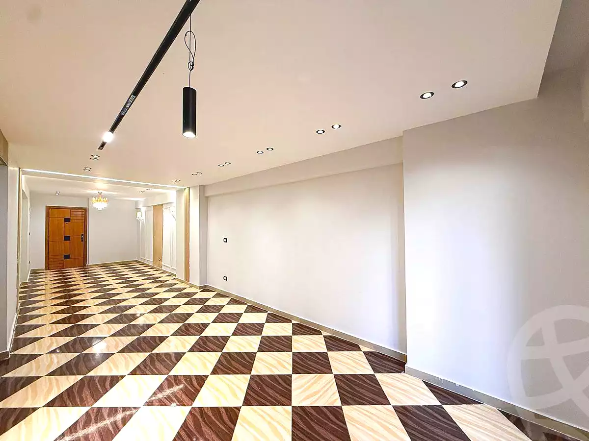 https://aqarmap.com.eg/ar/listing/6989414-for-sale-alexandria-sydy-bshr-sydy-bshr-bhry-shr-khld-bn-lwlyd