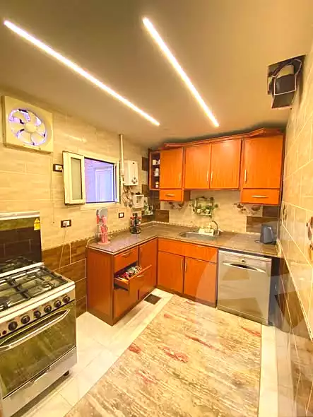 https://aqarmap.com.eg/ar/listing/6989506-for-sale-alexandria-al-agamy-lbytsh-qased-kareem-st