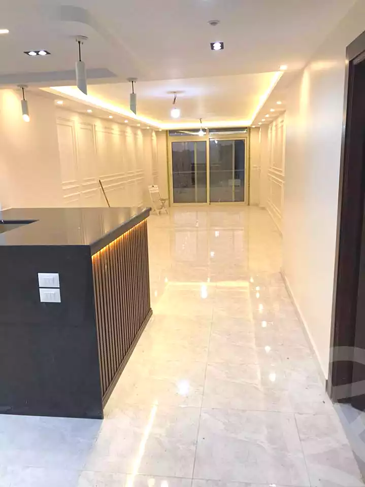 https://aqarmap.com.eg/en/listing/6989773-for-rent-alexandria-el-montazah-compounds-in-el-montazah-royal-plaza-compound-al-halawany