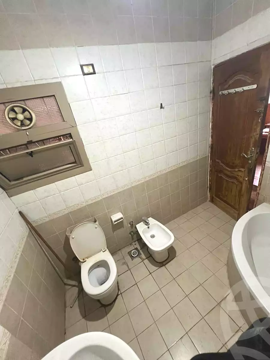 https://aqarmap.com.eg/ar/listing/6990106-for-sale-cairo-el-sheikh-zayed-city-el-hay-elthany-lrwd