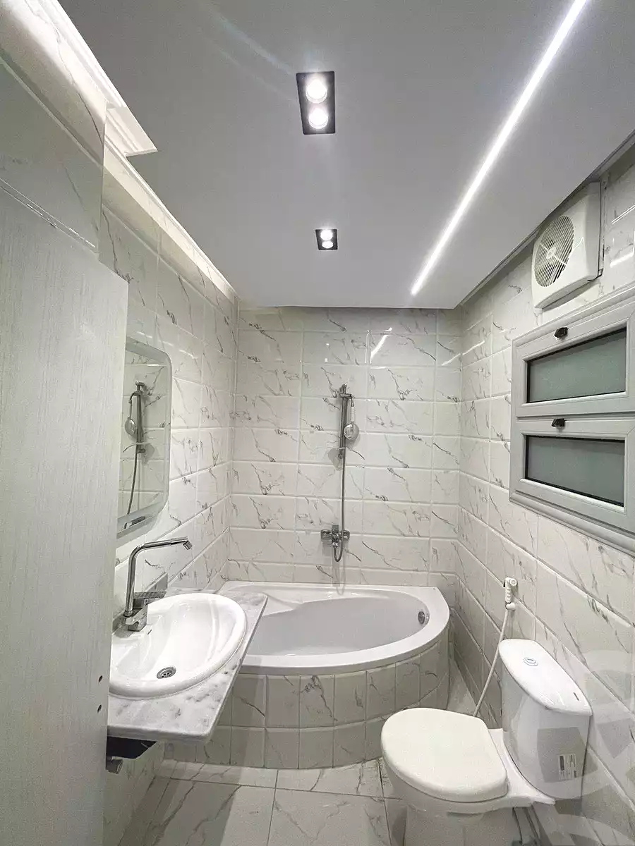 https://aqarmap.com.eg/ar/listing/6990295-for-sale-alexandria-al-agamy-lbytsh-bianchiii-el-bashwat-st