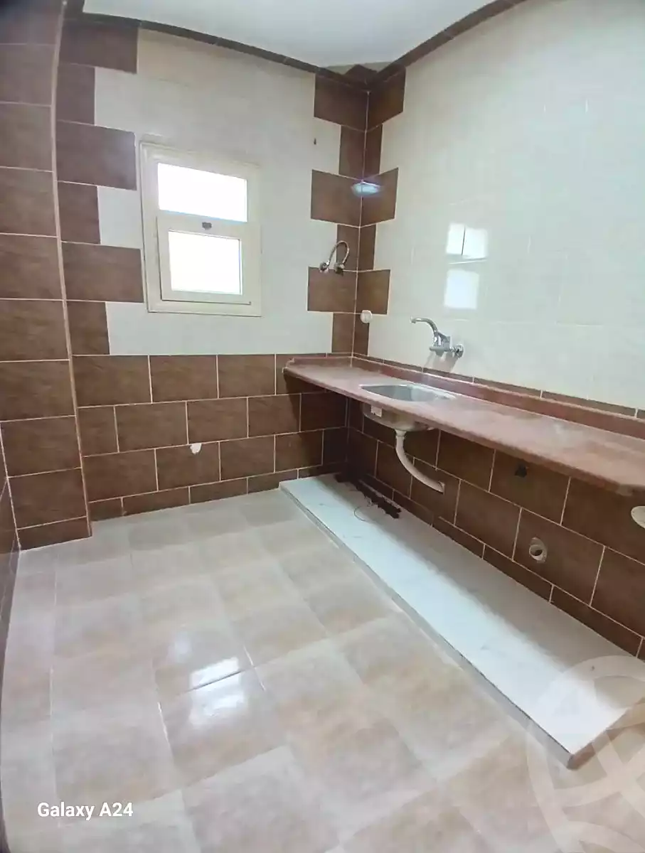 https://aqarmap.com.eg/ar/listing/6990475-for-sale-alexandria-el-asafra-l-sfr-bhry-el-geish-rd