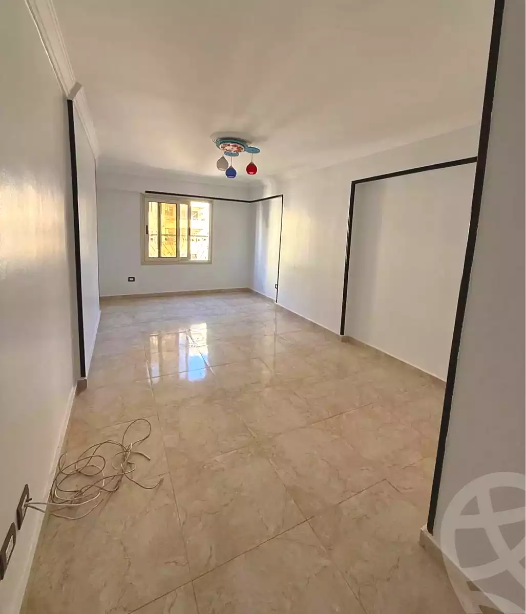 https://aqarmap.com.eg/ar/listing/6990520-for-sale-alexandria-el-mandara-shr-jml-bd-lnsr