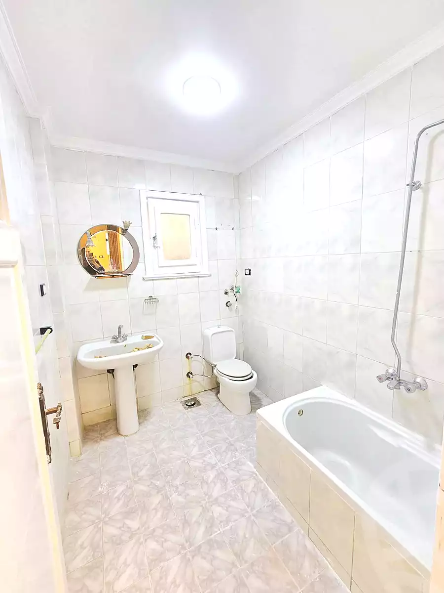 https://aqarmap.com.eg/en/listing/6990875-for-sale-alexandria-al-agamy