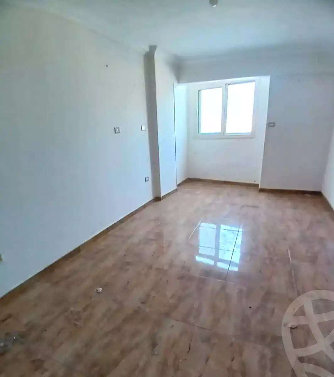 https://aqarmap.com.eg/ar/listing/6990981-for-sale-alexandria-el-asafra-l-sfr-bhry