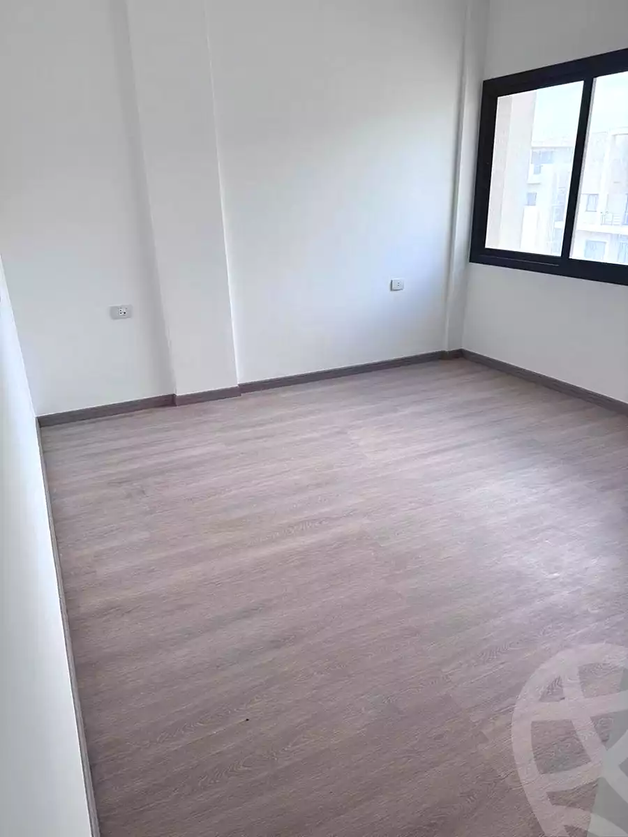 https://aqarmap.com.eg/ar/listing/6991174-for-sale-cairo-new-cairo-compounds-fifth-square