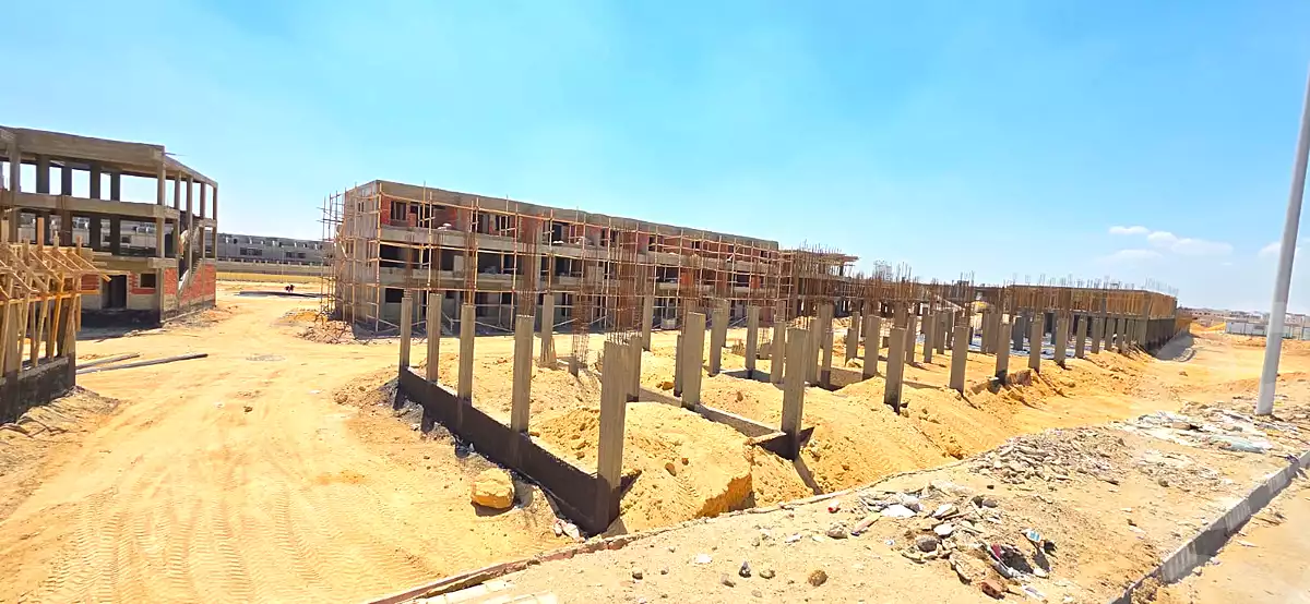 https://aqarmap.com.eg/en/listing/6991324-for-sale-cairo-new-cairo-compounds-dh-mdyn-ryzydns-yjy-jb