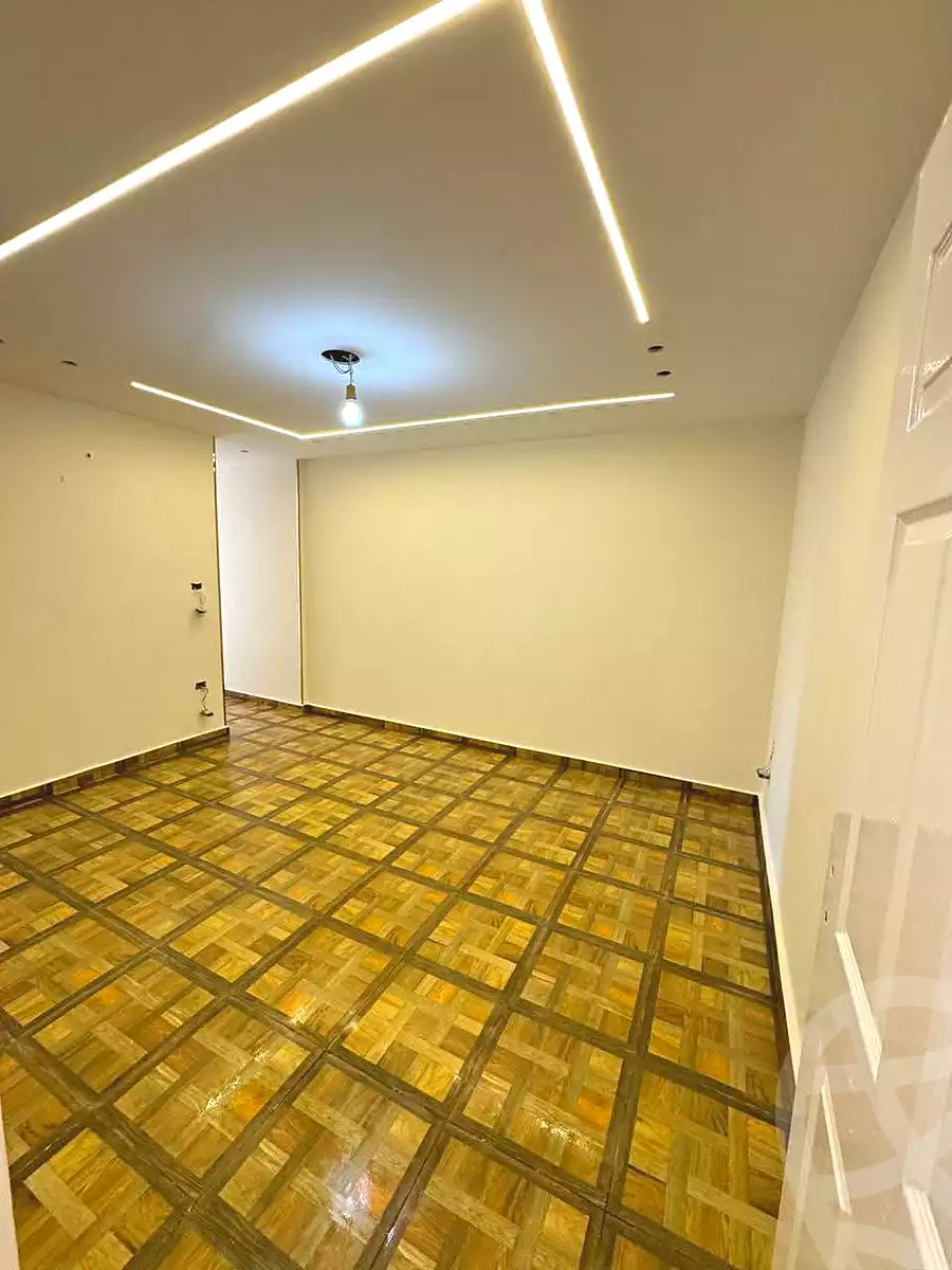 https://aqarmap.com.eg/en/listing/6991507-for-sale-alexandria-sydy-bshr-sydy-bshr-bhry-khalil-hamada-st