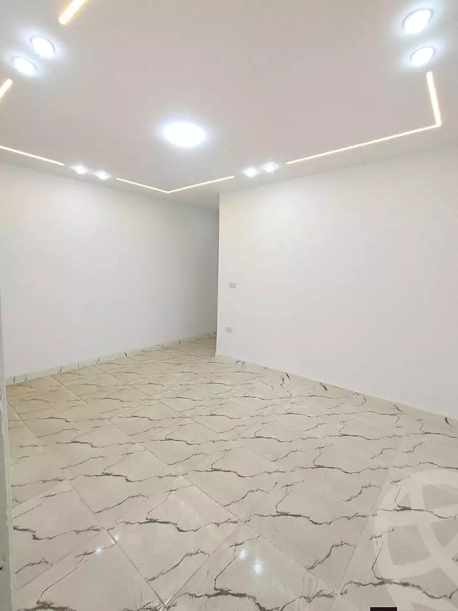 https://aqarmap.com.eg/ar/listing/6991885-for-sale-alexandria-al-agamy-lbytsh-el-salam-st