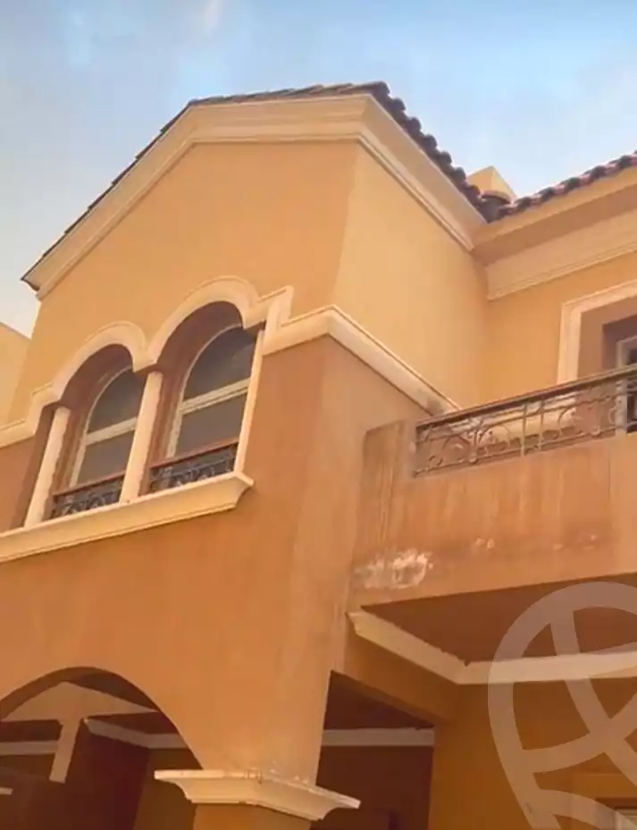https://aqarmap.com.eg/ar/listing/6992159-for-sale-cairo-el-sheikh-zayed-city-compounds-el-khamayel