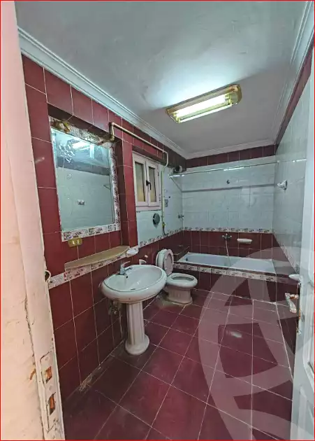 https://aqarmap.com.eg/en/listing/6992289-for-sale-cairo-helwan-helwan-el-sharkeya-khesro-basha-st