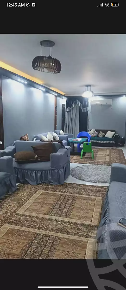 https://aqarmap.com.eg/ar/listing/6992671-for-sale-cairo-helwan-ahmed-enci-st