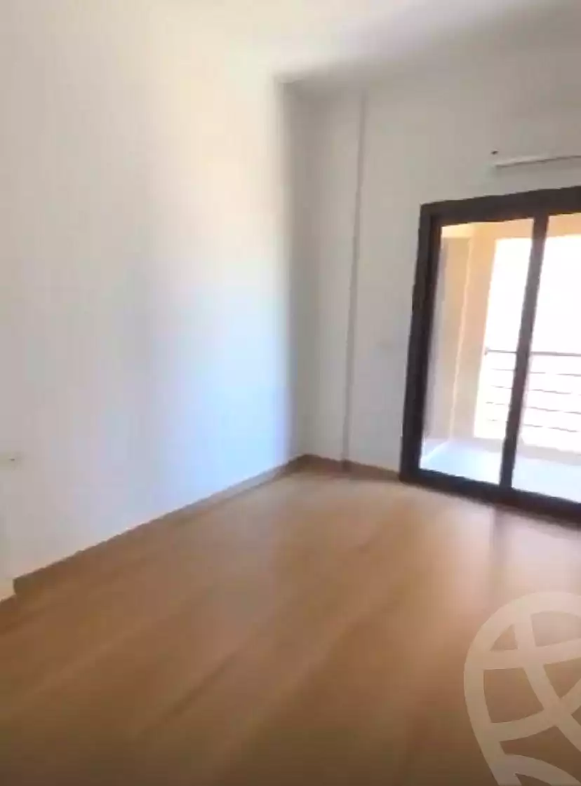 3 BR Apartment in Fifth Square Al Marasem, photo 8 of 11