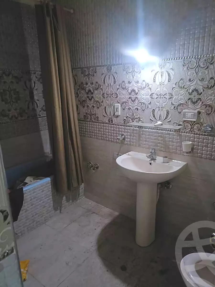 https://aqarmap.com.eg/ar/listing/6993085-for-sale-cairo-ain-shams-ahmed-esmat-st