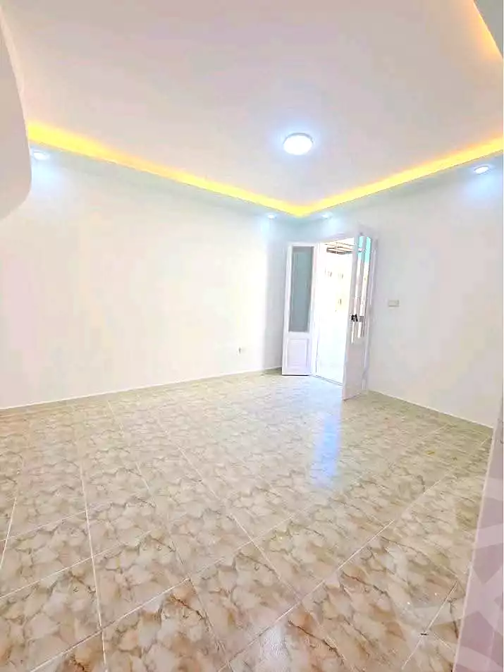 https://aqarmap.com.eg/ar/listing/6993250-for-sale-alexandria-al-agamy-shataa-el-nakheel