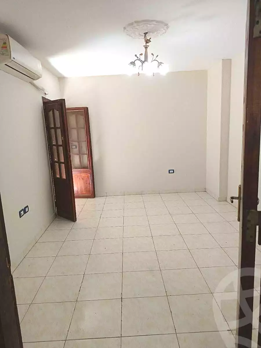 https://aqarmap.com.eg/ar/listing/6993409-for-rent-cairo-ain-shams-jsr-lswys
