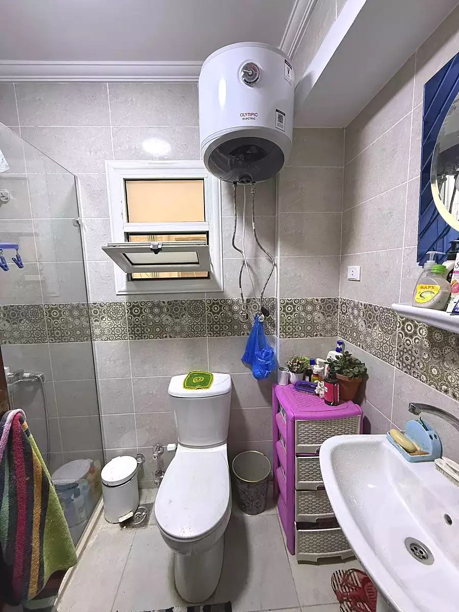 https://aqarmap.com.eg/ar/listing/6993539-for-sale-alexandria-sydy-bshr-sydy-bshr-bhry-mohamed-el-srafi-st.