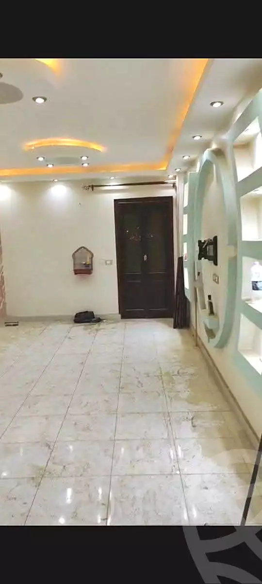https://aqarmap.com.eg/ar/listing/6993592-for-sale-cairo-ain-shams-yn-shms-lgrby