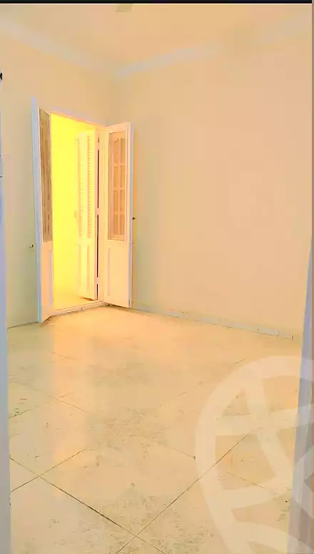 https://aqarmap.com.eg/en/listing/6993644-for-sale-cairo-el-haram-el-maryotya-sefara-st