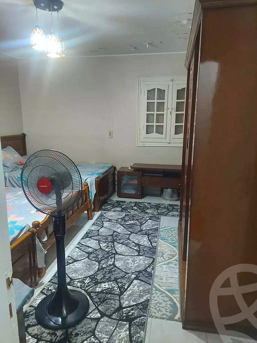 https://aqarmap.com.eg/ar/listing/6993778-for-sale-cairo-helwan-ahmed-enci-st