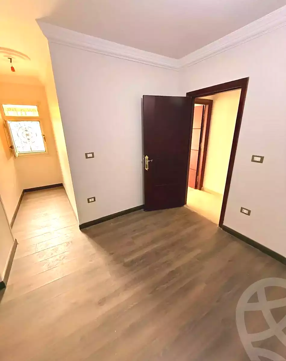 https://aqarmap.com.eg/en/listing/6994196-for-sale-alexandria-el-mandara-alex-el-mandara-bahri-sidi-kamal-st