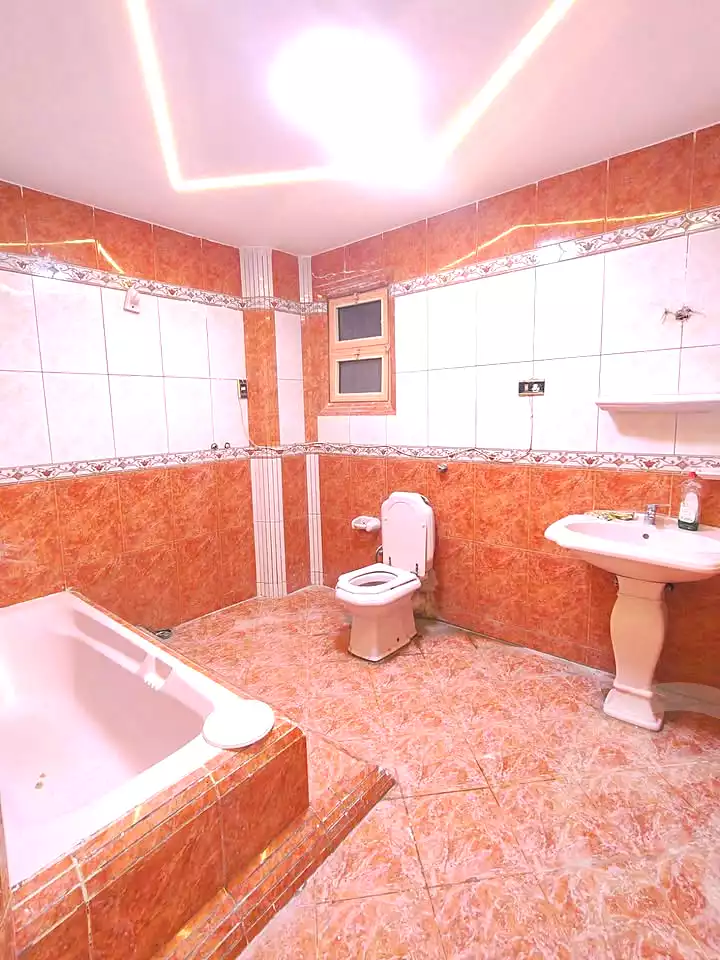 https://aqarmap.com.eg/ar/listing/6994659-for-sale-alexandria-sydy-bshr-sydy-bshr-bhry-shr-khld-bn-lwlyd