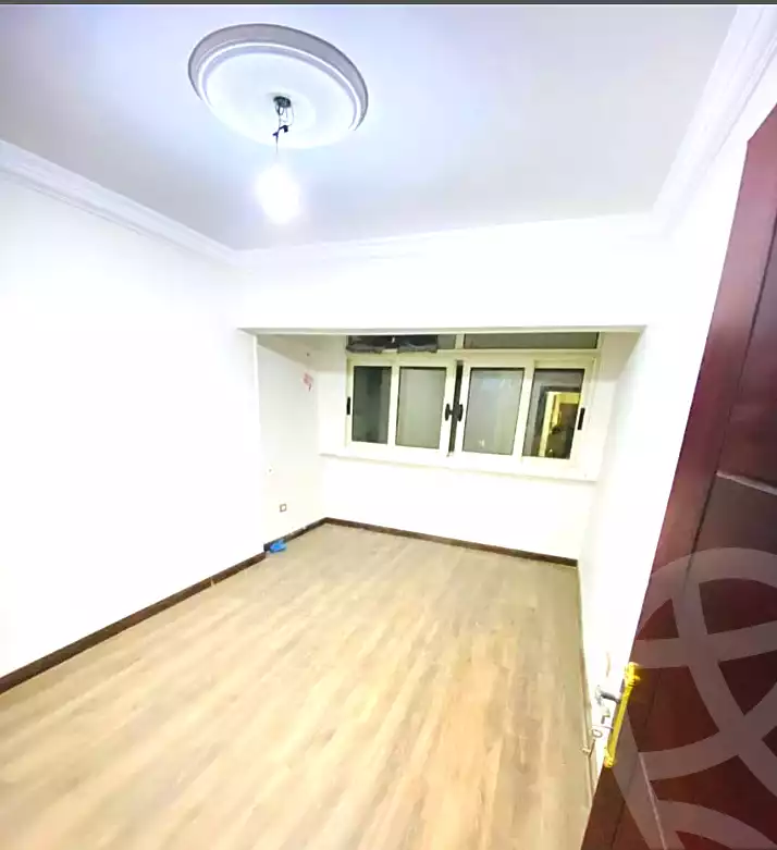 https://aqarmap.com.eg/ar/listing/6995208-for-sale-alexandria-el-mandara-alex-el-mandara-bahri-sidi-kamal-st