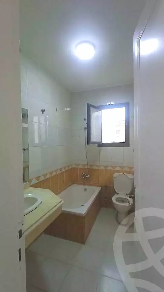https://aqarmap.com.eg/en/listing/6995261-for-sale-alexandria-al-agamy-shataa-el-nakheel