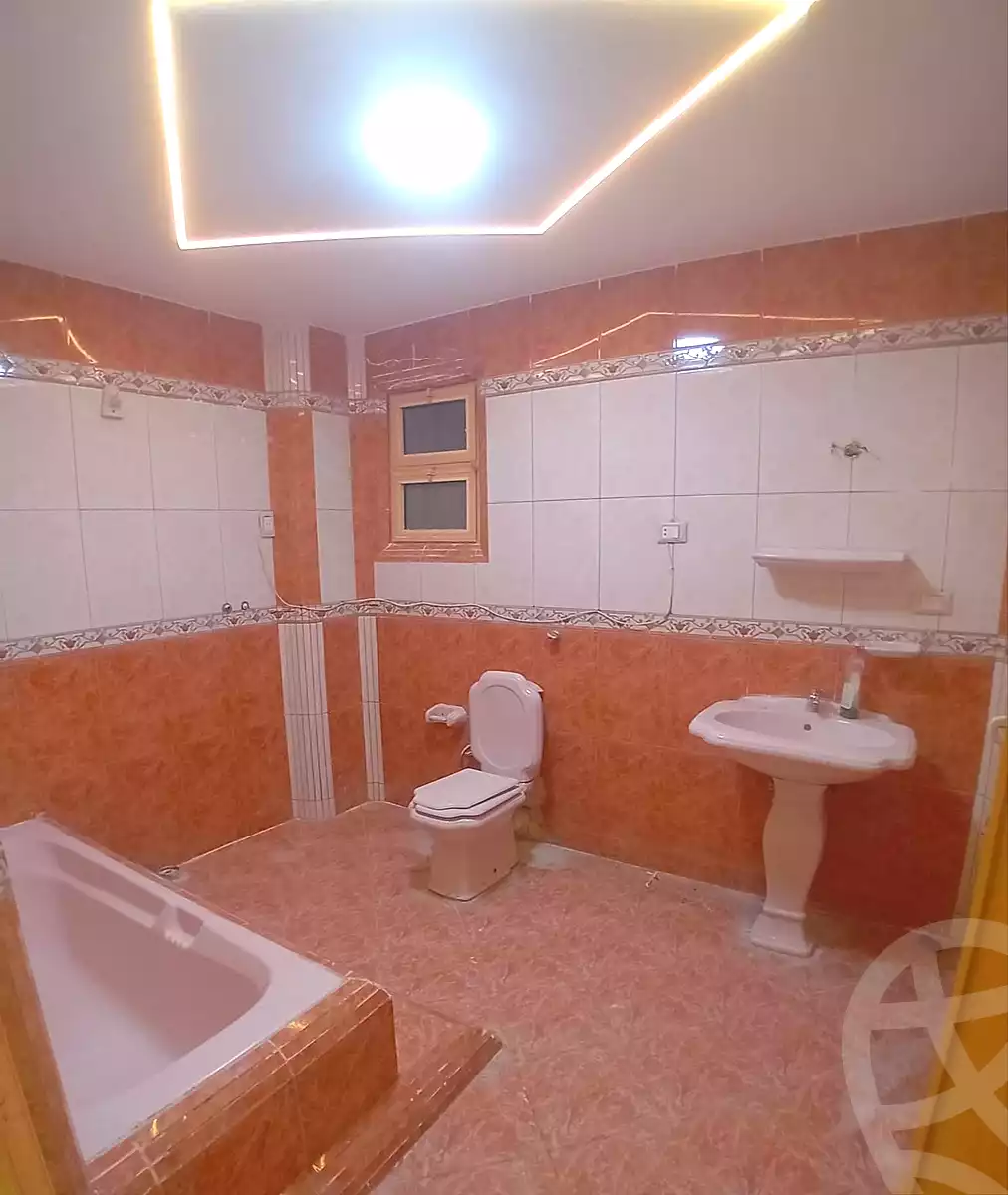 https://aqarmap.com.eg/ar/listing/6995263-for-sale-alexandria-sydy-bshr-sydy-bshr-bhry-shr-khld-bn-lwlyd