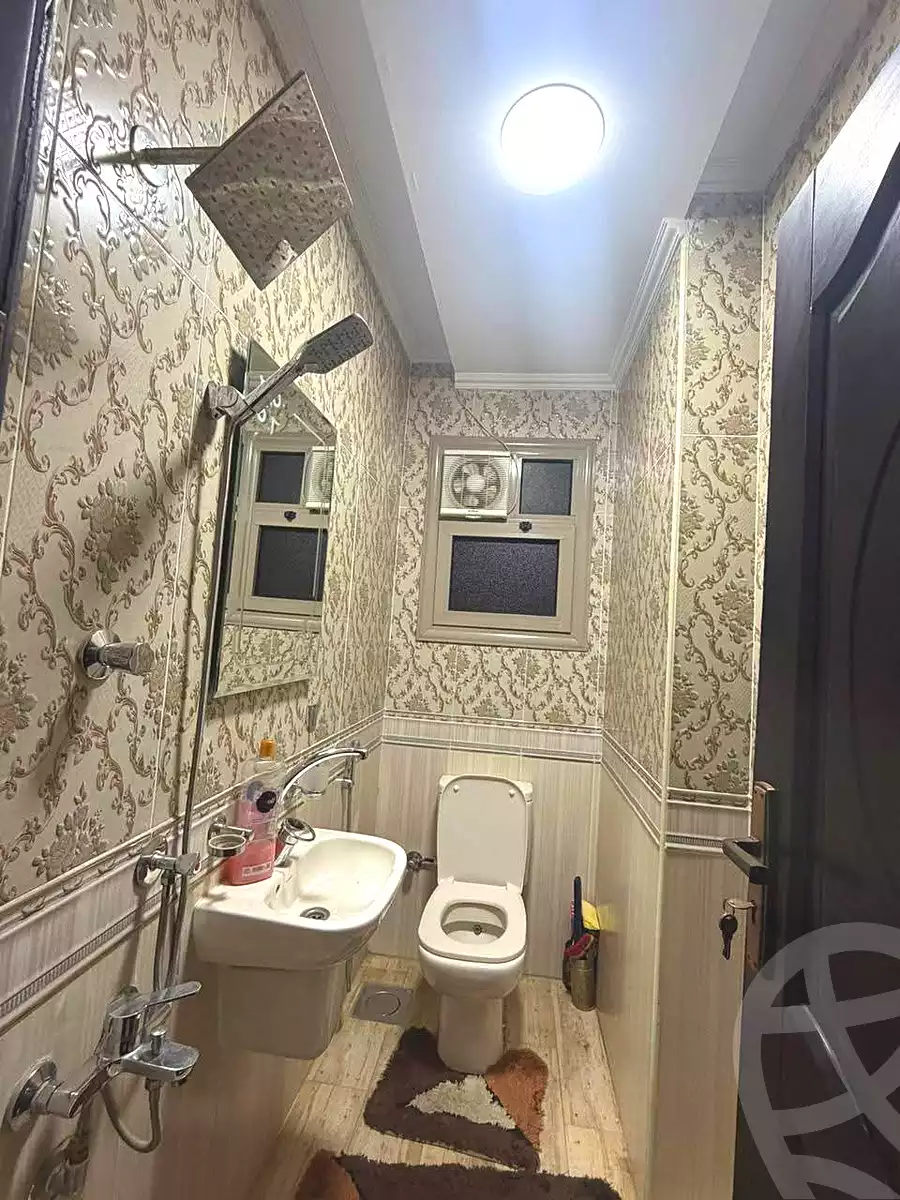 https://aqarmap.com.eg/en/listing/6995359-for-sale-cairo-helwan-helwan-el-sharkeya-heidar-st