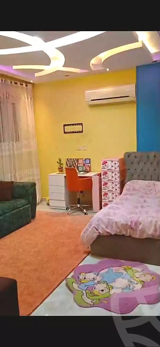 https://aqarmap.com.eg/ar/listing/6995696-for-rent-cairo-helwan-hadayek-helwan-nile-corniche-st