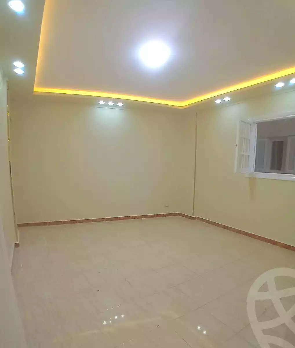 https://aqarmap.com.eg/ar/listing/6996073-for-sale-alexandria-sydy-bshr-sydy-bshr-bhry-shr-khld-bn-lwlyd