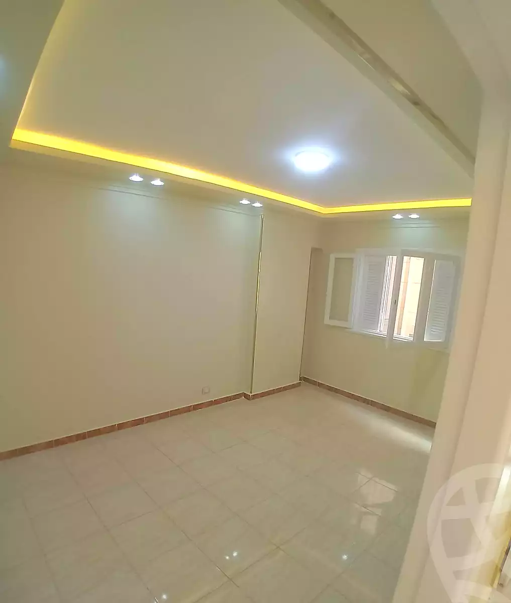 https://aqarmap.com.eg/ar/listing/6996073-for-sale-alexandria-sydy-bshr-sydy-bshr-bhry-shr-khld-bn-lwlyd