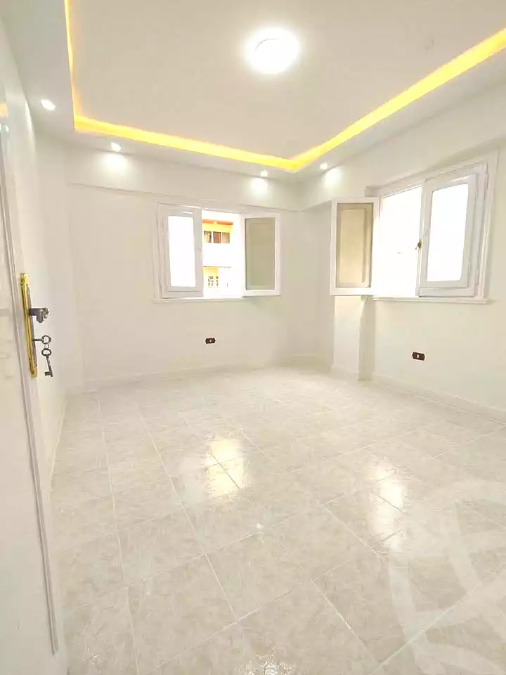 https://aqarmap.com.eg/ar/listing/6996319-for-sale-alexandria-al-agamy-shataa-el-nakheel