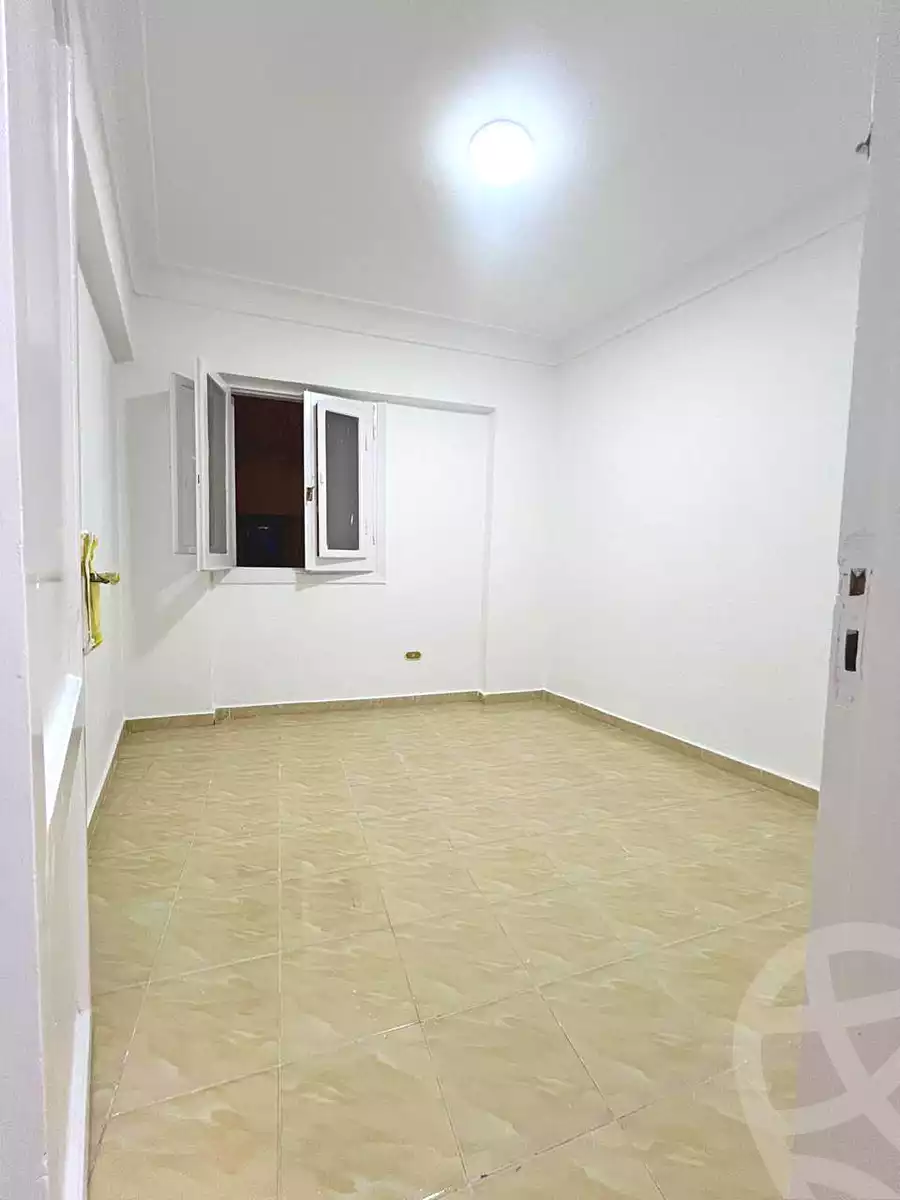 https://aqarmap.com.eg/ar/listing/6996435-for-sale-alexandria-al-agamy-shataa-el-nakheel